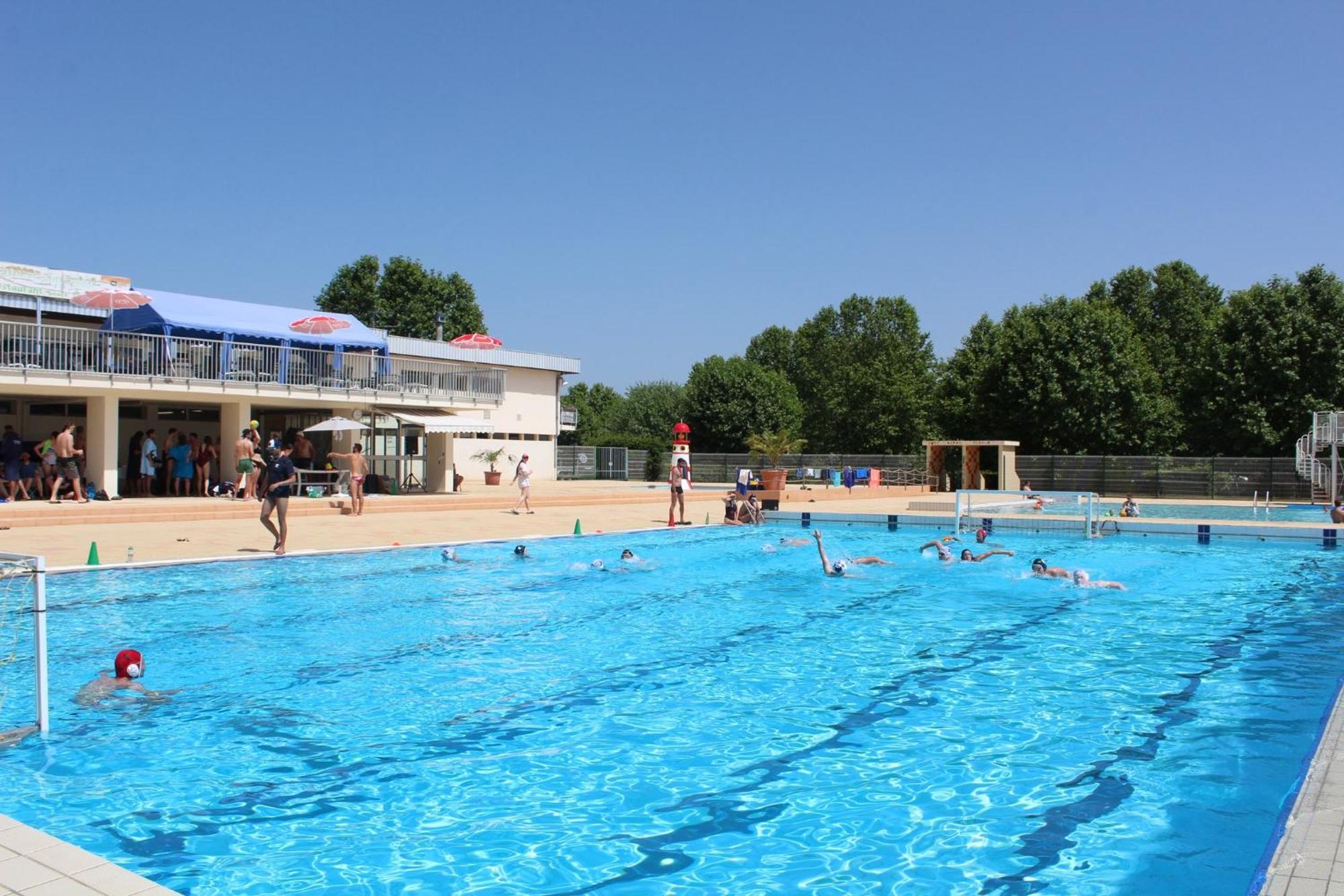 Camping De Thoissey *** Exterior photo
